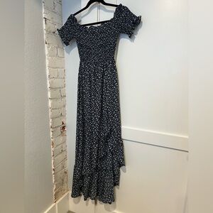 Women’s Francesca new with tags, off the shoulder maxi dress, size S (2-4)